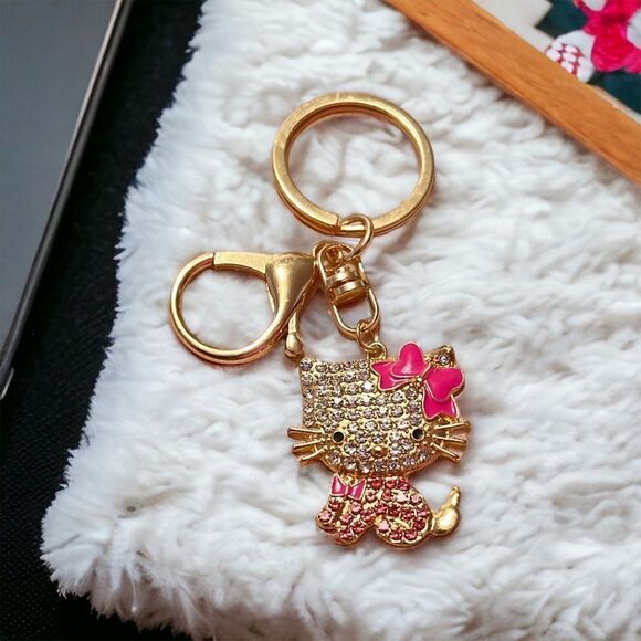 Hello Kitty Pink Gold Rhinestone Keychain NWT - Picture 1 of 2